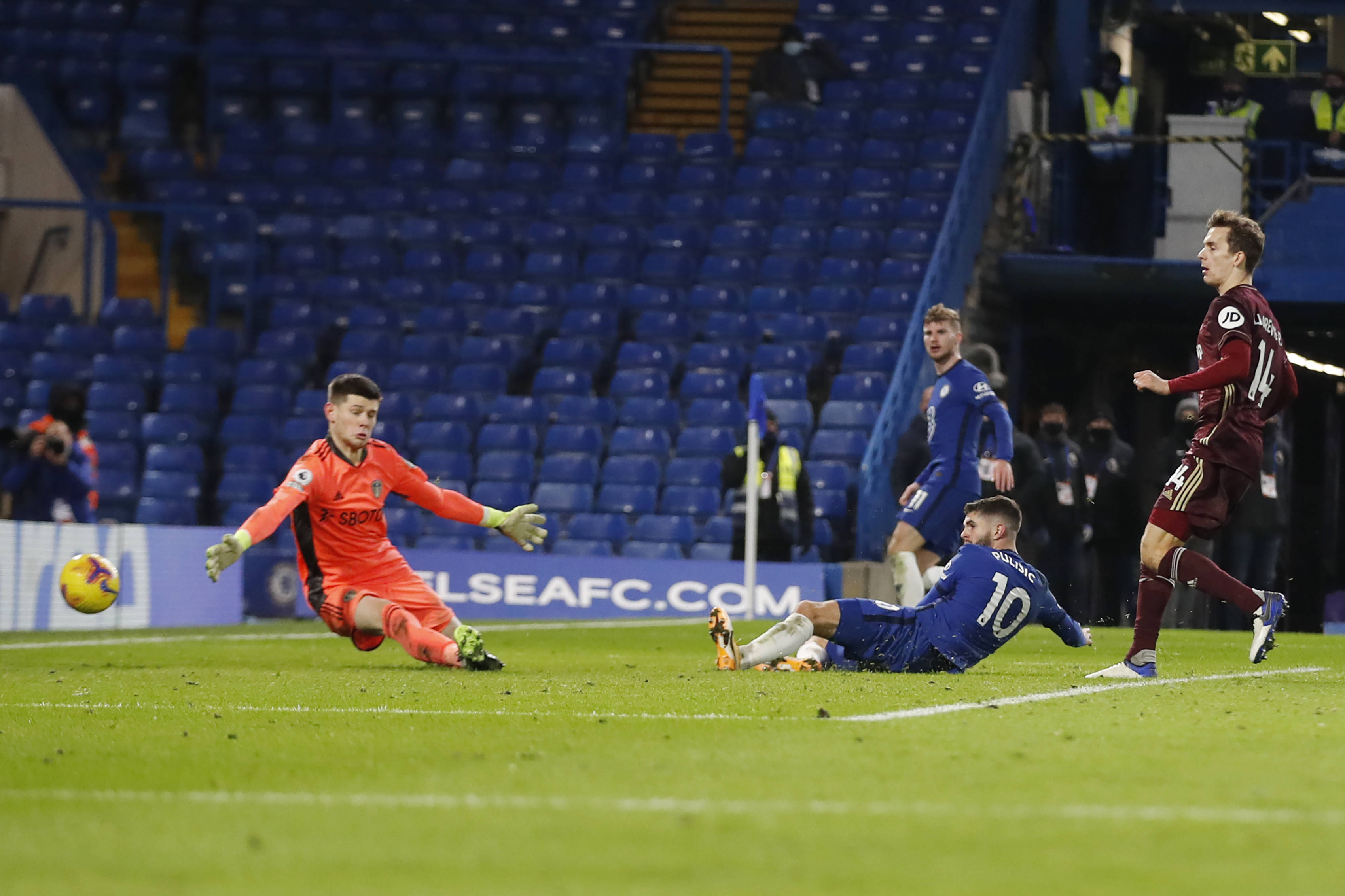 国际赛事中 国际赛事中